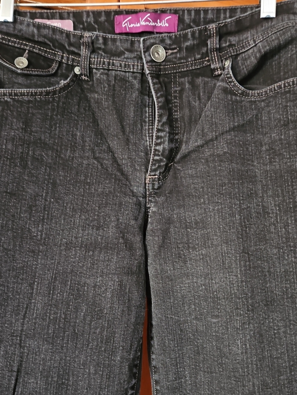 Like New Gloria Vanderbilt Rinsed Black Jeans Size 12